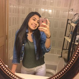 Meet your Posher, Stefanie